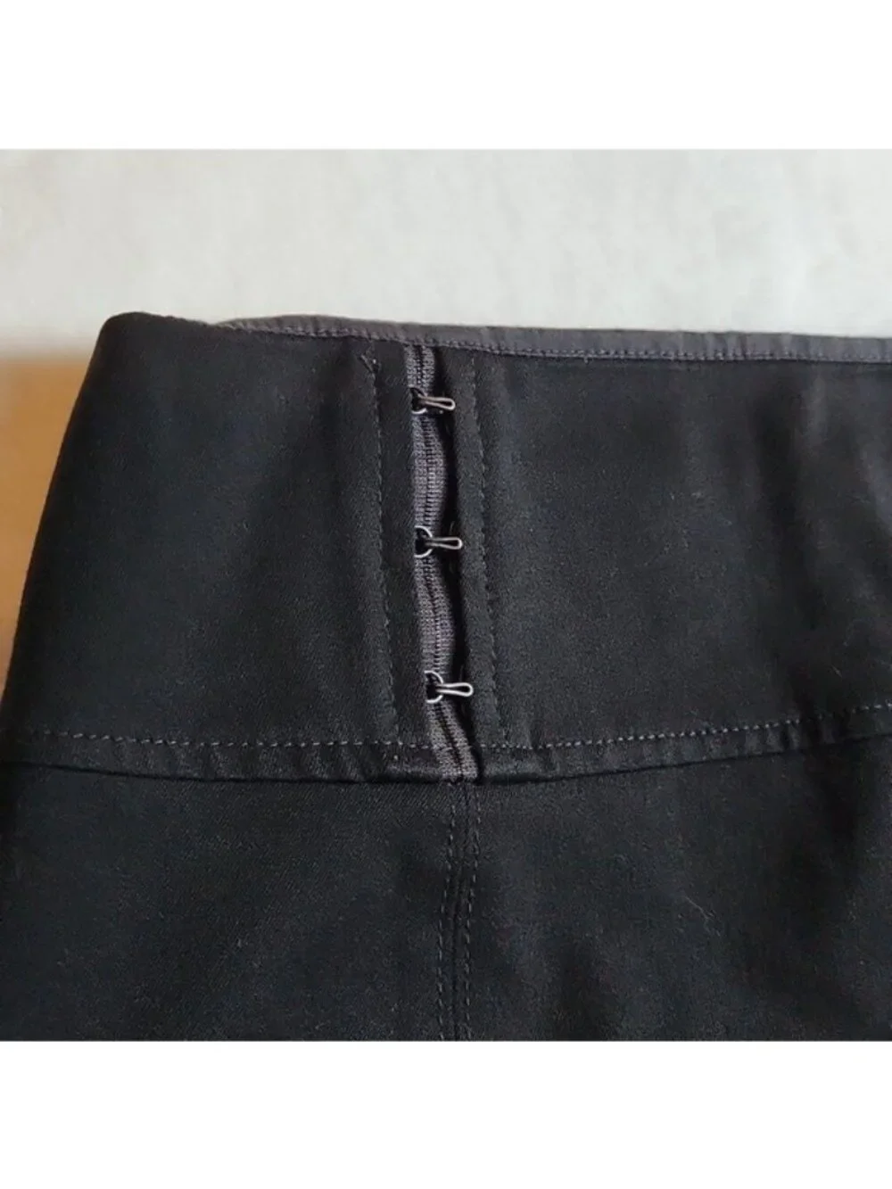 Express Clothing Fitted, Office, Women's Black Skirt, Size 8 with Hip Detail